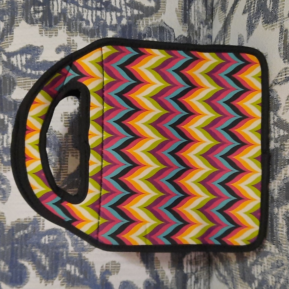 Insulated lunchbox